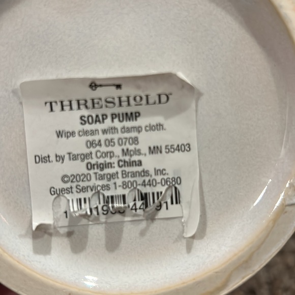 2 Threshold Target Soap Pumps - Picture 2 of 2